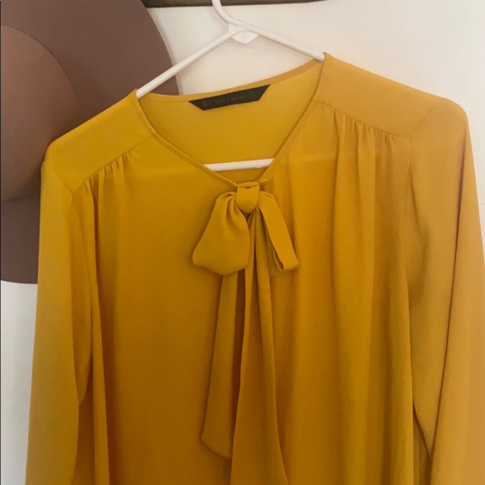 Zara Basic Top - Picture 2 of 2